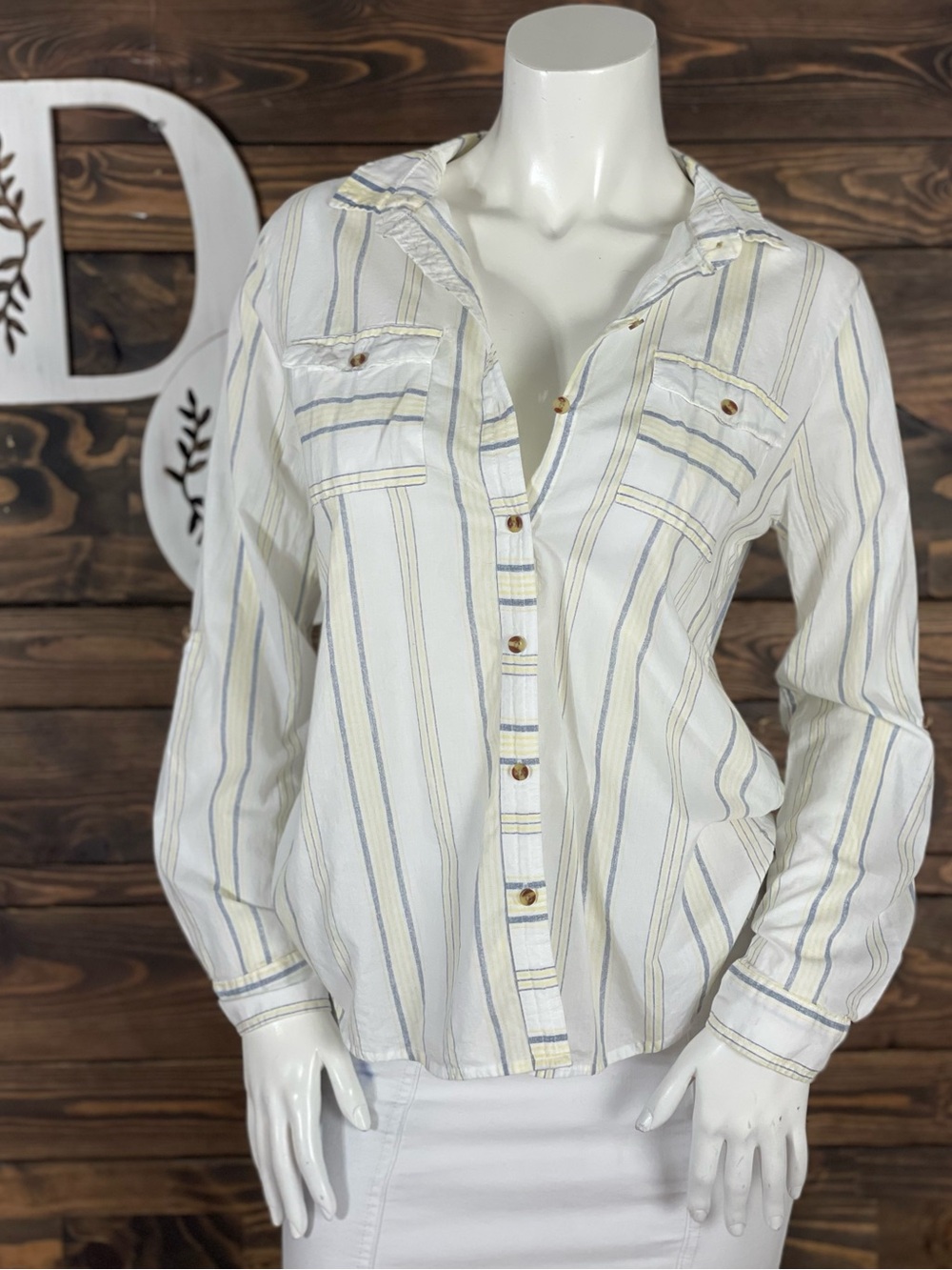 Eden & Olivia |‎ Pin Striped Button-Front Blouse Roll Tab Sleeves Front Pockets